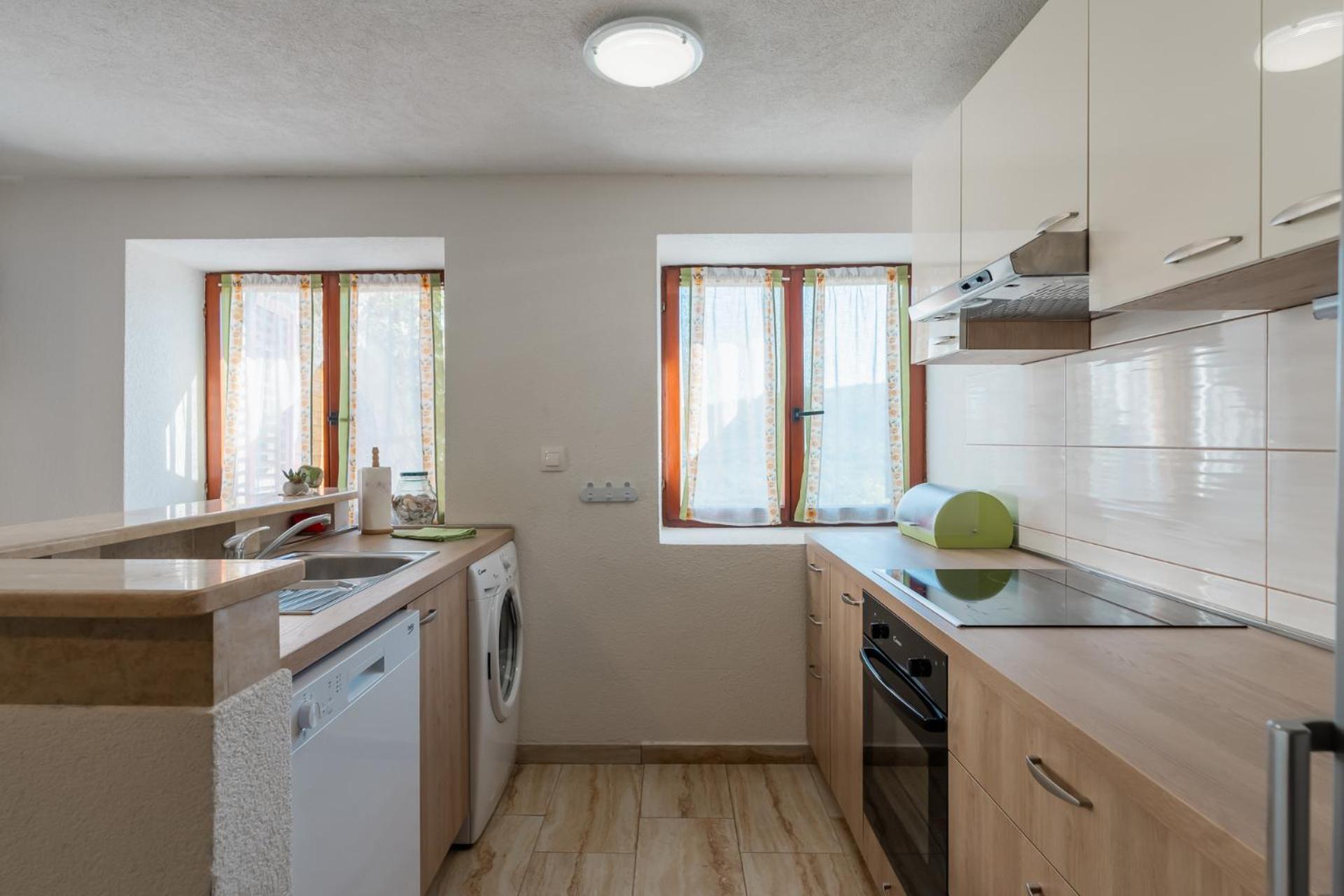Villa Marisan Брибир Екстериор снимка