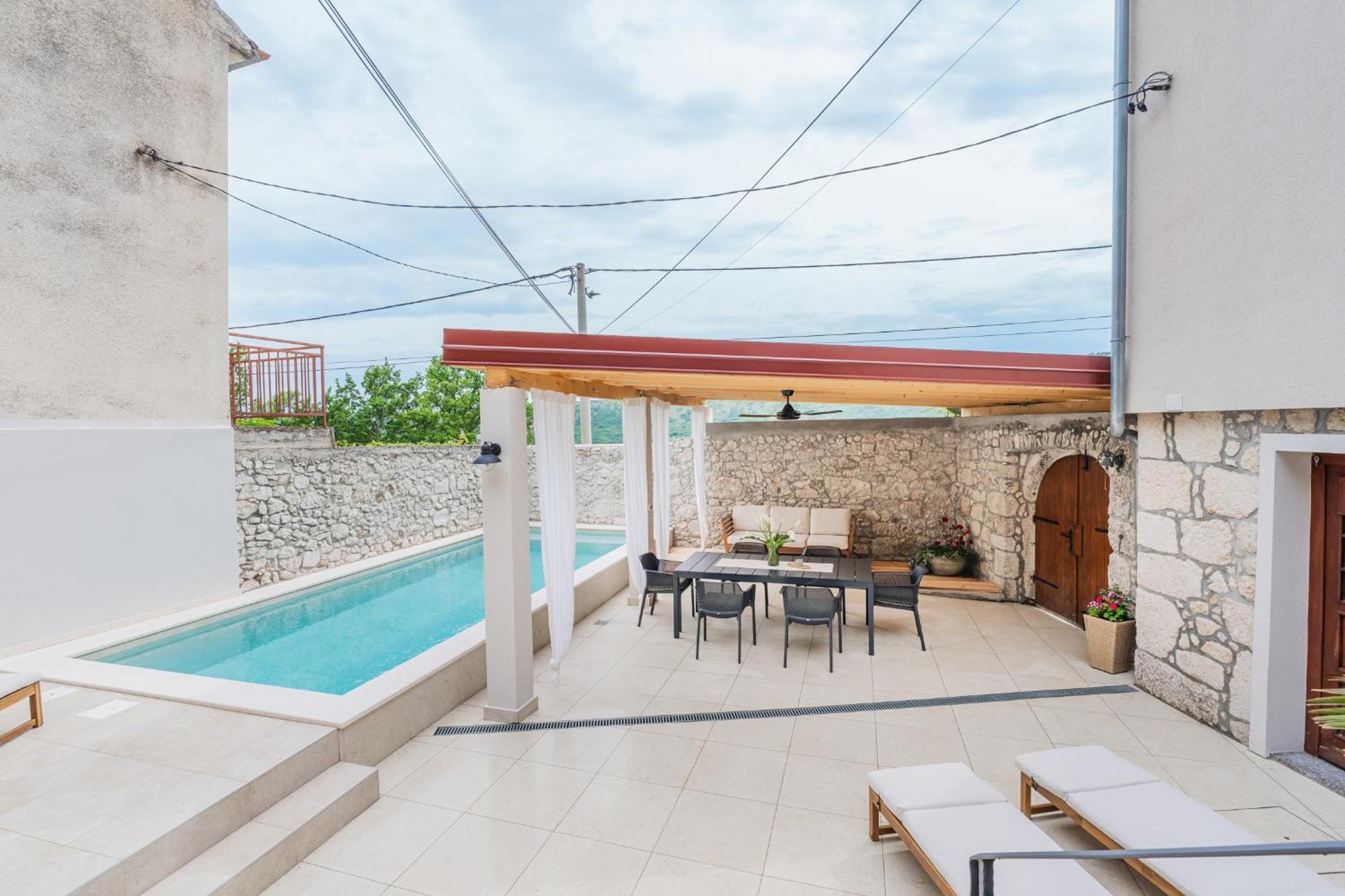 Villa Marisan Брибир Екстериор снимка