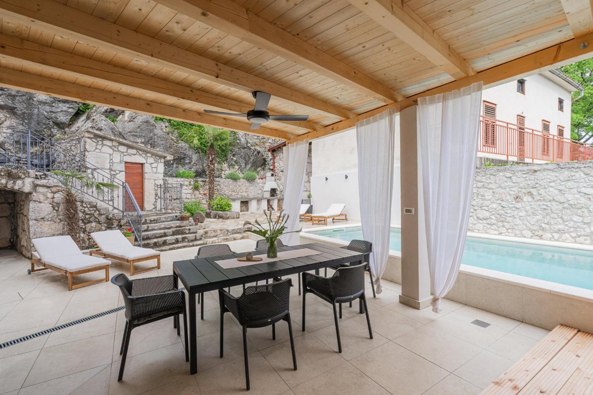Villa Marisan Брибир Екстериор снимка